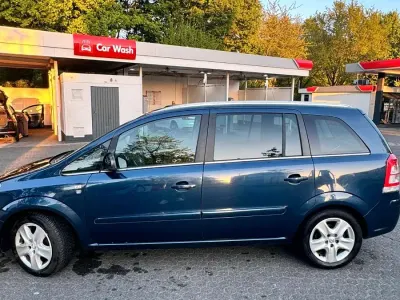 Gebraucht Opel Zafira 140 PS (102 kW) 2026 Van / Kleinbus