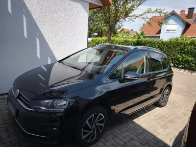 Gebraucht VW Golf Sportsvan Join 131 PS (96 kW) 2018 Schwarz Van / Kleinbus
