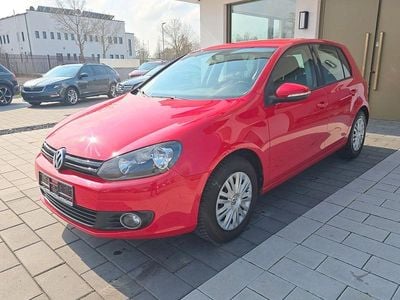 Gebraucht VW Golf VI Trendline 80 PS (58 kW) 2009 Rot Kleinwagen