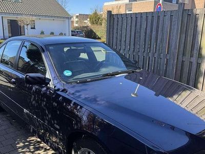 BMW 523