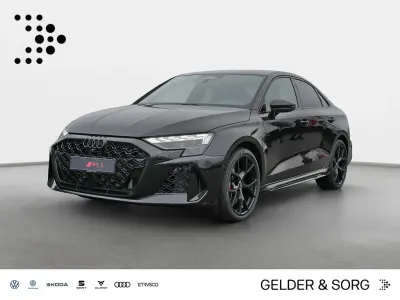 Gebraucht Audi RS3 Sport 400 PS (294 kW) 2026 Mythosschwarz metallic Limousine