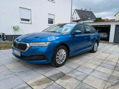 Gebraucht Skoda Octavia 110 PS (80 kW) 2021 Blau Kombi