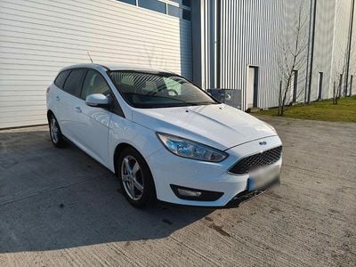 Gebraucht Ford Focus Business Edition 125 PS (91 kW) 2017 Weiß Kombi