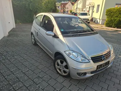 Gebraucht Mercedes A160 Avantgarde 82 PS (60 kW) 2005 Silber Limousine