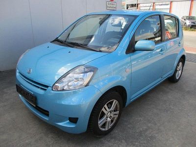 Gebraucht Daihatsu Sirion 91 PS (66 kW) 2008 Blau Kleinwagen