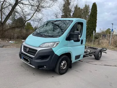 Gebraucht Fiat Ducato 131 PS (96 kW) 2019 Blau Van