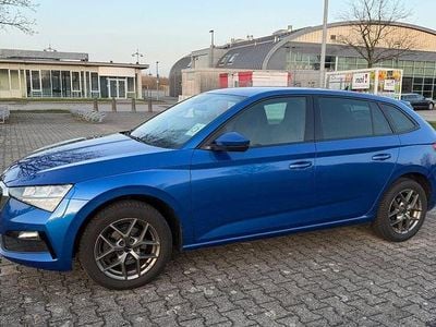 Gebraucht Skoda Scala Sport 116 PS (85 kW) 2020 Blau Kleinwagen