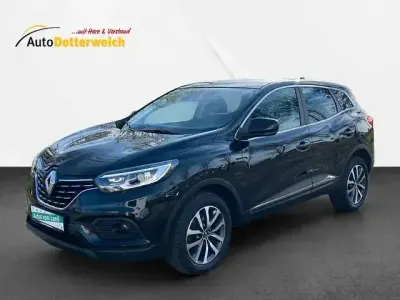 Używany Renault Kadjar Business 140 KM (102 kW) 2021 Czarny SUV
