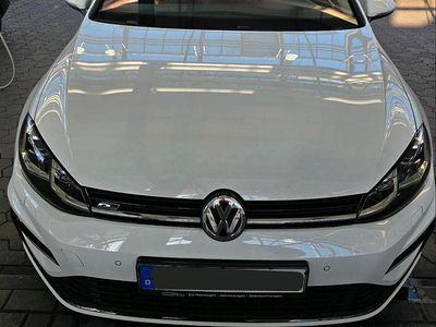 Gebraucht VW Golf VII 150 PS (110 kW) 2017 Weiß Limousine