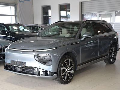 Nouă XPENG G9 258 kW (351 CP) 2026 Gri SUV