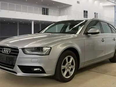 Gebraucht Audi A4 Ambiente 170 PS (125 kW) 2015 Florettsilber metallic Kombi
