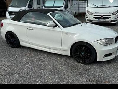 Weiß Gebraucht 2009 BMW 125 Cabriolet M Sport Cabrio | 3.800 €