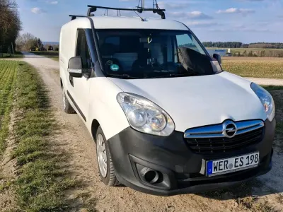 Gebraucht Opel Combo 105 PS (77 kW) 2014 Weiß Van / Kleinbus
