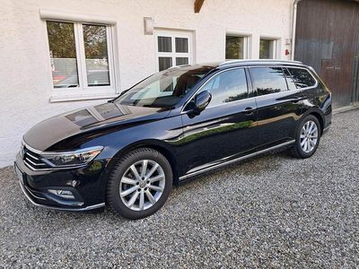 Schwarz Gebraucht 2020 VW Passat Elegance Kombi | 24.990 € (Etwas zu teuer)