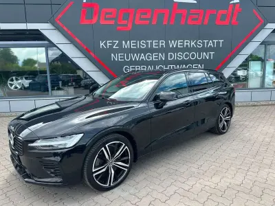 Gebraucht Volvo V60 R-Design 341 PS (250 kW) 2021 Schwarz Kombi