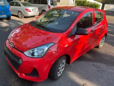 Gebraucht Hyundai i10 67 PS (49 kW) 2020 Rot Kleinwagen