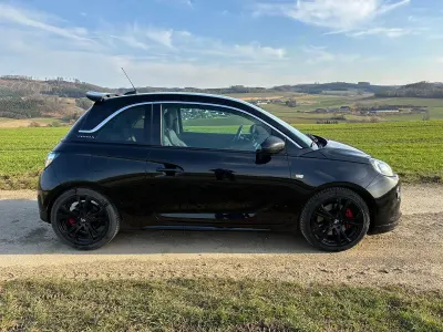Gebraucht Opel Adam S 150 PS (110 kW) 2017 Schwarz Kleinwagen