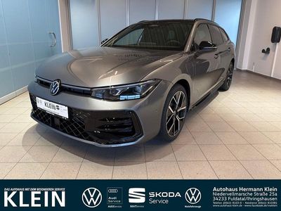 Nuova VW Passat R-line 177 CV (130 kW) 2026 Grigio Station wagon