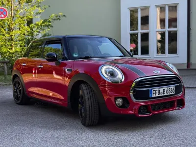Używany Mini Cooper 136 KM (100 kW) 2017 Czerwony Hatchback