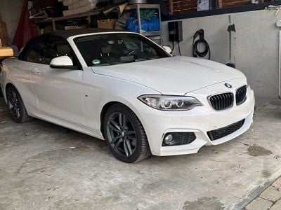 BMW 225
