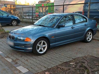 Second-hand BMW 320 150 CP (110 kW) 1999 Andere farben Hatchback