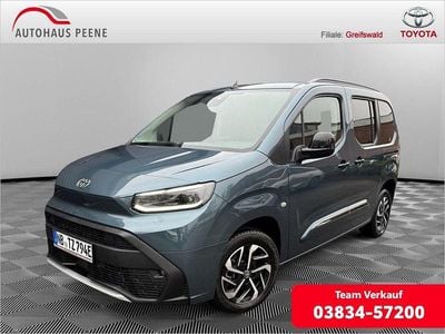 Neu Toyota Proace Verso City 100 kW (136 PS) 2026 Blau Kombi