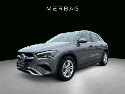 Gebraucht Mercedes GLA180 136 PS (100 kW) 2023 Metalliclack mountaingrau SUV