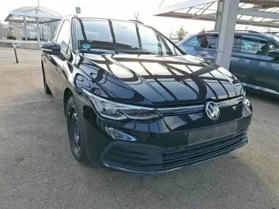 Gebraucht VW Golf VIII Life 150 PS (110 kW) 2022 Schwarz Kombi