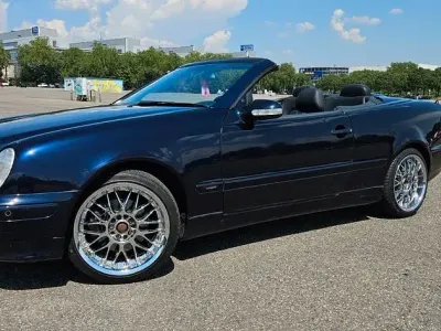 Gebraucht Mercedes CLK200 Avantgarde 163 PS (119 kW) 2003 Blau Cabrio