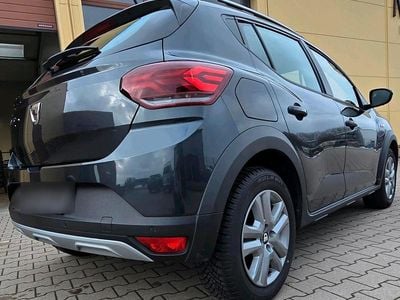 Usata Dacia Sandero 101 CV (74 kW) 2021 Grigio Berlina