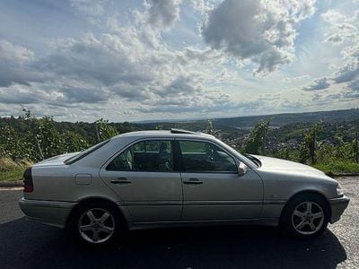 Mercedes C230