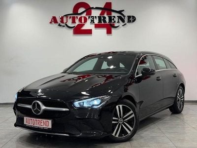 Gebraucht Mercedes CLA200 Shooting Brake 150 PS (110 kW) 2023 Schwarz Kombi