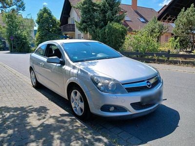 Opel Astra GTC