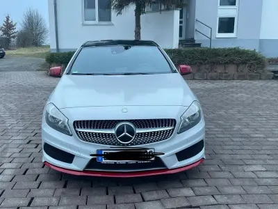 Używany Mercedes A250 AMG line 211 KM (155 kW) 2013 Czerwony Sedan/Limuzyna