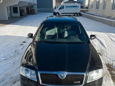 Schwarz Gebraucht 2007 Skoda Octavia RS Kombi | 2.400 € (Fairer Preis)