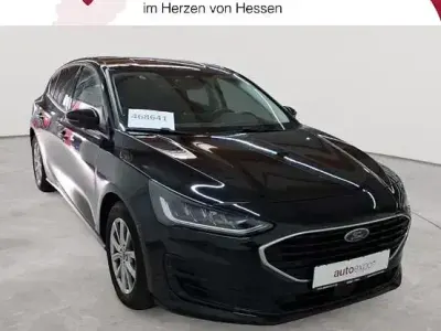 Gebraucht Ford Focus Cool & Connect 120 PS (88 kW) 2023 Agate black metallic Limousine