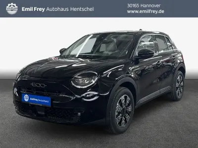 Neu Fiat 600 101 PS (74 kW) 2025 Schwarz SUV