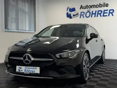 Gebraucht Mercedes CLA180 Urban 116 PS (85 kW) 2021 Schwarz 696 (nachtschwarz  unilack) Coupé