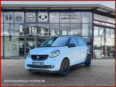 Begagnad Smart ForFour Prime 90 HK (66 kW) 2016 Vit Halvkombi