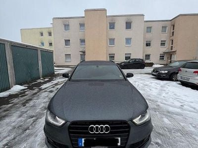 Grau Gebraucht 2015 Audi A4 S-Line Kombi | 14.600 € (Fairer Preis)