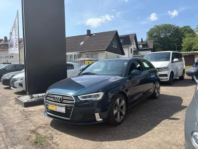Gebraucht Audi A3 Sport 150 PS (110 kW) 2017 Blau Limousine