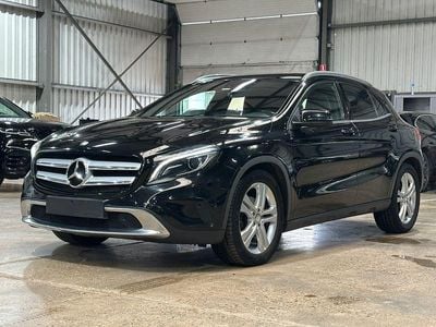 Mercedes GLA220