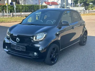 Gebraucht Smart ForFour 71 PS (52 kW) 2014 Schwarz Kleinwagen