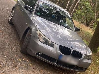 Second-hand BMW 523 177 CP (130 kW) 2006 Gri Berlinǎ