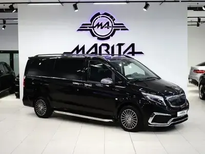 Używany Mercedes Vito Edition 190 KM (139 kW) 2019 Szary Van
