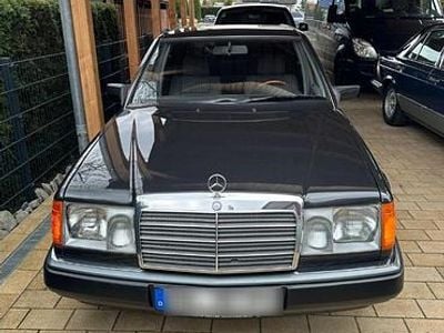 Gebraucht Mercedes E200 104 PS (76 kW) 1991 Limousine