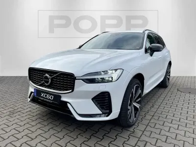 Gebraucht Volvo XC60 Plus 197 PS (144 kW) 2022 Crystal white pearl SUV