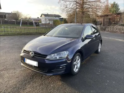 Gebraucht VW Golf VII Comfortline 122 PS (89 kW) 2015 Blau Limousine