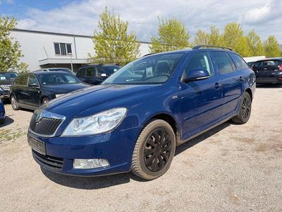 Gebraucht Skoda Octavia 105 PS (77 kW) 2011 Blau Kombi