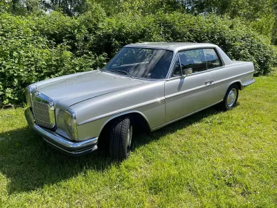 Gebraucht Mercedes 250 150 PS (110 kW) 1969 Silber Coupé